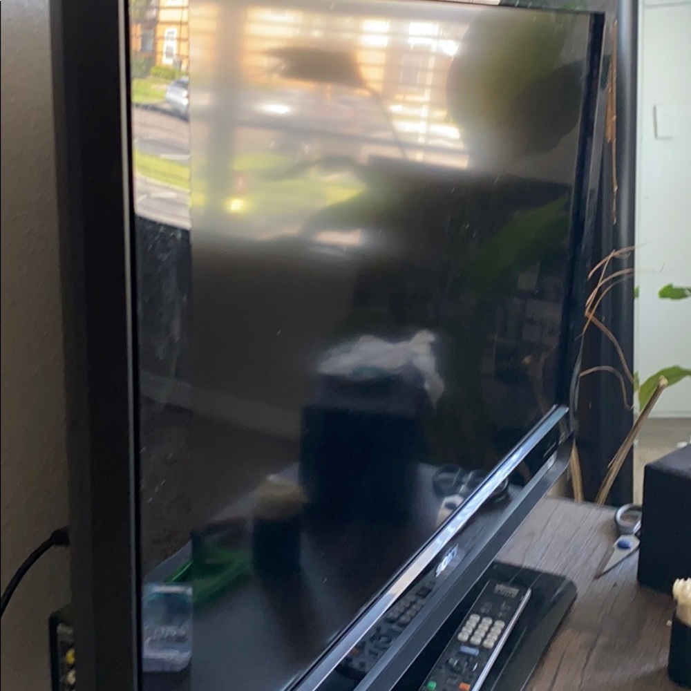 Tv(not smart)